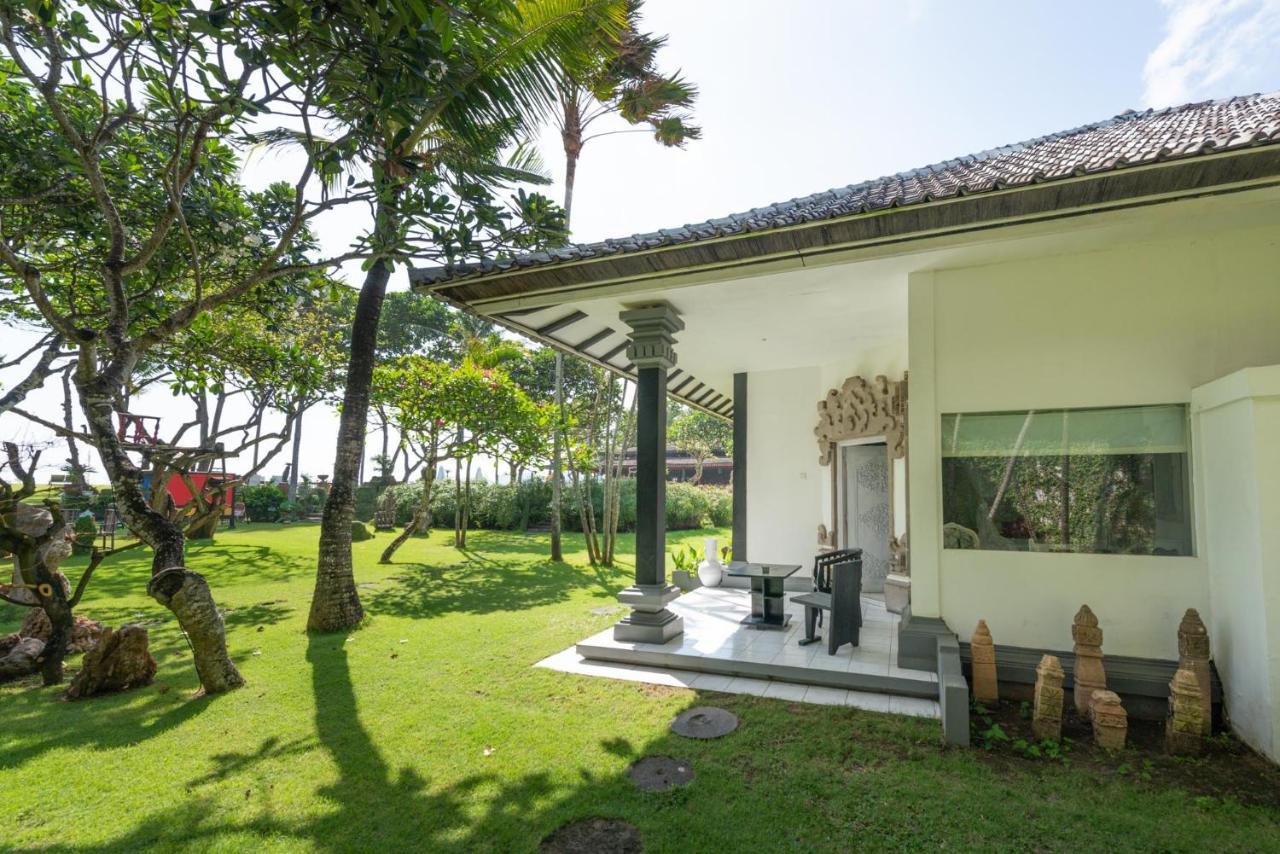 Morabito Art Resort Legian Exteriör bild